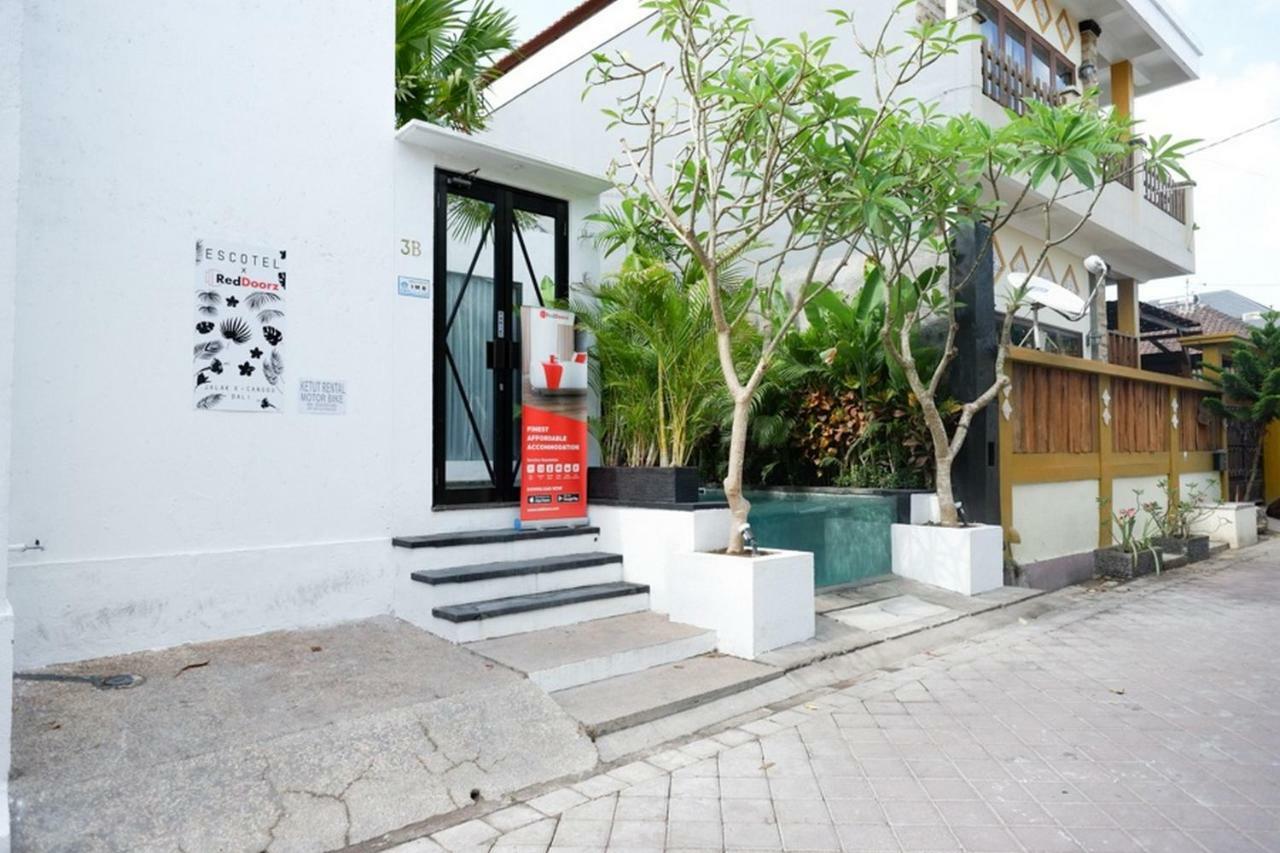نزل باليفي Reddoorz @ Jalan Raya Semat Canggu المظهر الخارجي الصورة