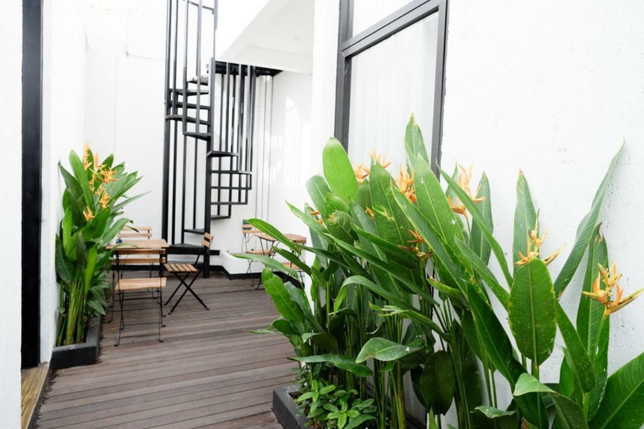 نزل باليفي Reddoorz @ Jalan Raya Semat Canggu المظهر الخارجي الصورة